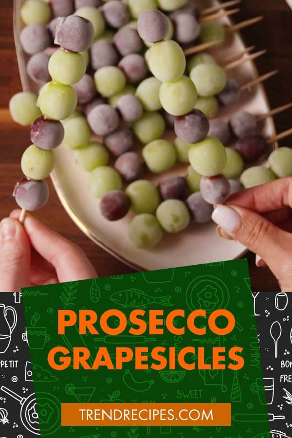 Prosecco-Grapesicles